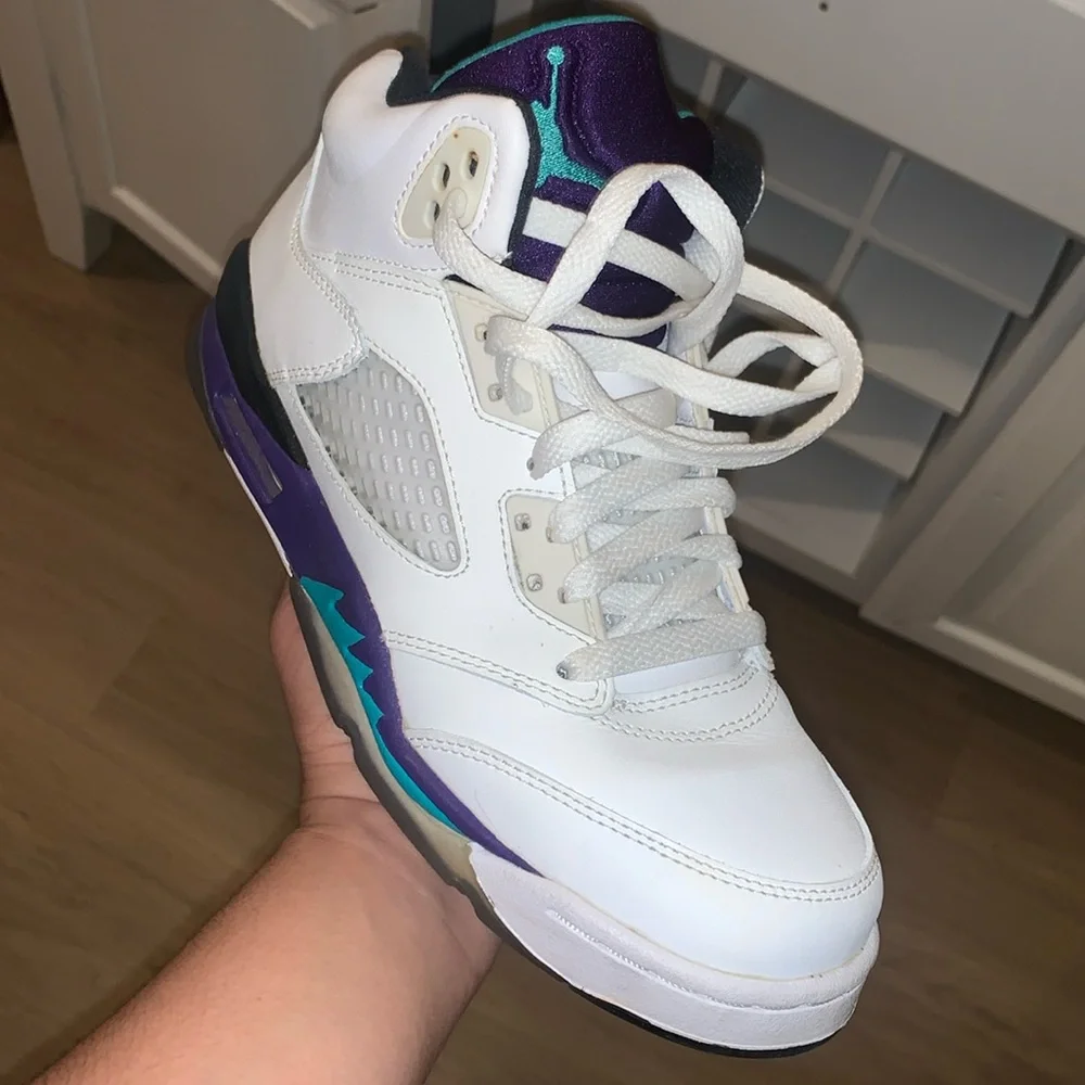 🎉SOLD🥰 Air Jordan 5 retro dark concord 6y Boys - Picture 1 of 7